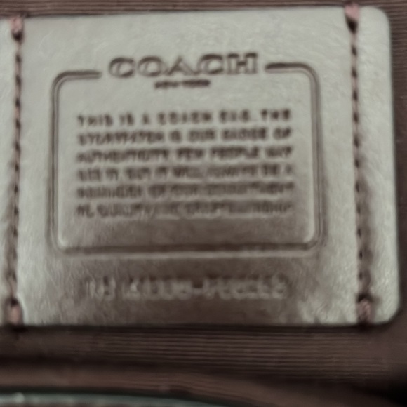 Coach Hallie Large Pebble Leather Shoulder Bag Authentic - Picture 4 of 6